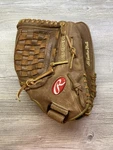 Rawlings Baseball Preferred Play Gold Glove PP125R 12.5 Rht Excellent Condition. Fixed Price $27.99.
