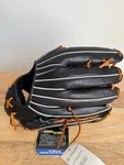 *rare* Mizuno Pro Classic Japanese Lht Outfielder Glove Black 1AJGH30007. Fixed Price $599.00.
