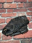 Mizuno Prime 13" GMVP1300PF3R Fastpitch Softball Rht Right Hand Throw Glove. Fixed Price $90.00.