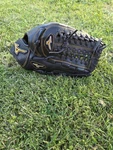 Mizuno GMVP-1150PY1 Boys 11.5 In Prime Pro Model Right Hand Throw Glove. Fixed Price $55.00.
