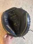 Mizuno Classic 34" Catcher Mitt Leather Black MCL2001BK Baseball/softball. Fixed Price $55.00.
