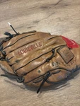 Louisville Glove AP1200 Right Hand Throw Baseball Inch. Fixed Price $14.87.