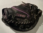 Louisville Slugger Xeno Series XNBK6-CTM2 34 Womens Catchers Mitt Rht Black Euc. Fixed Price $69.95.