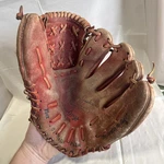 Vintage Rawlings GJ55 Wing Tip 10" Reggie Jackson Baseball Glove Mitt Deep Well. Fixed Price $40.00.