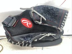 Rawlings Renegade Mesh 14" ( Rht Right Hand Throw) Glove: R140BGS Softball. Fixed Price $32.99.