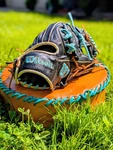 Wilson A1000 A10RB22DP15 11.5" Baseball Infielders Glove Travel/high Level. Fixed Price $100.00.