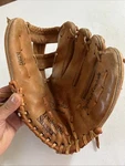 Louisville Slugger LPS10 Big Daddy Leather Baseball Glove Right Hand Throw Rht. Fixed Price $20.00.