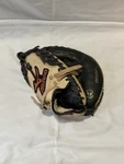 Mizuno GXC-105 Boys 32.50 Broken In Baseball Catchers Mitt Right Hand Throw. Fixed Price $34.95.