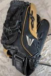 Easton BX13S Rht 13" Baseball Glove Black. Fixed Price $16.99.