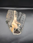 Mizuno Supreme Series Baseball Glove GSP1251 12.5" Leather Right Hand Throw. Fixed Price $32.99.