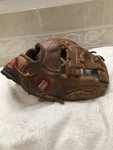 Nokona AMG-1125 Boys Fully Broken In 11.25 Baseball Softball Glove Right Throw. Fixed Price $185.00.