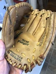 Vintage Baseball Glove Hillerich & Bradsby Louisville Slugger Star Player Youth. Fixed Price $14.95.