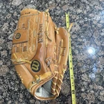 Wilson A2214 Advisory Staff Series Glove Right Hand Throw Rth 13" Exec Condition. Fixed Price $39.95.
