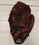 Louisville Slugger GTPS-7F 13.5" Rht Steerhide Leather Baseball Glove. Fixed Price $22.97.
