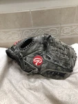 Rawlings Usa Heritage Series XFG-115G 11.5 Black Baseball Glove Right Throw. Fixed Price $200.00.