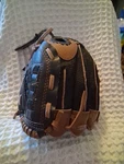 Adidas Soft Close Youth Baseball Glove Right Hand Throw. Fixed Price $15.00.