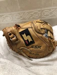 Ssk CLP-25 Fully Broken In Game Ready 33 Softball Catchers Mitt Right Throw. Fixed Price $110.00.