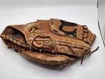 Vintage Wilson A2004 Baseball Softball Glove -pro Model Made Usa Right Handed. Fixed Price $89.99.