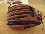*preowned* Franklin 4609 Tb 1/2 Tan & Black Rtp Series Baseball Glove. Fixed Price $9.50.