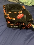 Rawlings Baseball Glove Rht S105NO 1/2 Inch Mitt Leather Shell. Fixed Price $24.90.