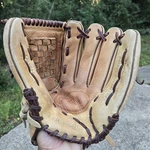 Louisville Slugger Tps FPA1250 12.5 Glove Rht Tan Dark Brown Leather Baseball. Fixed Price $24.00.