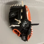 Rawlings Players Series PL105NO 1/2 Inch Baseball Glove Right Hand Thrower. Fixed Price $12.00.
