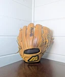 Mizuno Pro Mzp Limited Edition Vintage Japan Baseball Glove #262/1000 Very Rare. Fixed Price $275.00.