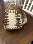 Akadema APM241 Prosoft Series 33" Leather Right Hand Throw "rht" Catchers Mitt. Fixed Price $80.00.