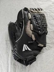 Easton APS13 Left Handed Baseball Glove Lht. Fixed Price $15.00.