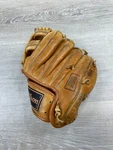 Wilson A2286 Adult Baseball Glove Hawk Jim Rice Snap Action Leather Brown. Fixed Price $40.00.