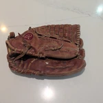 Rawlings SG76 13 Inch Rht Fastback Model Holdster Baseball Glove. Fixed Price $39.97.