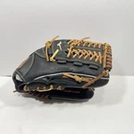 Mizuno Select 9 Baseball Glove Left Hand 1150 11.5. Fixed Price $88.00.