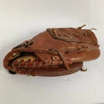 Mag Leaguer Little LL-1597 Baseball Mitt Ez Catch Pocket Rht Glove. Fixed Price $14.95.