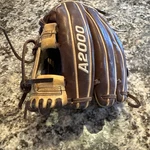 Wilson Pro-stock A2000 1787 Model 11.75" Infiled Glove Rht. Fixed Price $190.00.