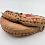 Vintage Rawlings DB35 Steve Yeager Catcher Mitt Glove Finest The Field Rht. Fixed Price $20.00.