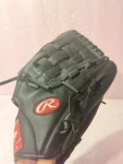 Rawlings RBG225 Wb Custom Collection 12 1/4 Baseball Glove Rht. Fixed Price $39.95.