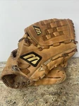Mizuno MWV-504 12.25 World Win Usa Right-handed Thrower Baseball Glove U.s.a.. Fixed Price $70.00.