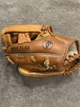 Mizuno MM4001 Right Hand Throw Pre-owned Professional Model Baseball Glove. Fixed Price $12.00.