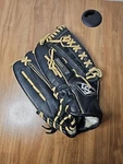 Louisville Slugger Black Leather 1300 Rh Baseball Glove Genesis 1884. Fixed Price $19.99.