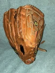 Vintage Baseball Glove Wilson Barry Larkin A2465 Left Catch / Right Throw 12. Fixed Price $19.50.