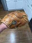 Wilson A2403 Catcher Mitt Rht Professional Model Made In Japan Fresh Conditioned. Fixed Price $79.99.