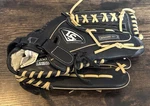 Louisville Slugger Genesis 1884 GENBD-1400 Rht Baseball Glove Nice Condition. Fixed Price $19.95.