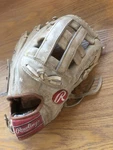 Rawlings RBG22 Jose Canseco Baseball Glove Rht - 12.5" Leather. Fixed Price $21.99.
