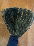 Rawlings Fastback Glove Black Holdster Padlock Cuff Hinged Web Pocket 12IN.. Fixed Price $19.99.