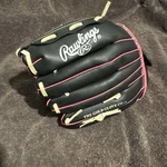 Rawlings 10.5" Girls Players Series #PL105PW Baseball Glove Rht & Game Ready. Fixed Price $15.00.