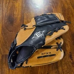Easton Baseball Glove ZFX11 11" Leather Fielders Right Hand Throw. Fixed Price $10.95.