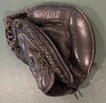 Mizuno 95Y 33INCH Catcher's Mitt Baseball Glove Pro-scoop Professional. Fixed Price $70.00.