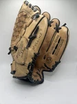 Mizuno GPL-1100Y1 Youth Baseball Softball Glove Right Hand Throw. Fixed Price $26.99.