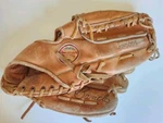 Spalding Sal Bando 42-3055 12" Leather Players Baseball Glove 1970S Vintage. Fixed Price $19.20.