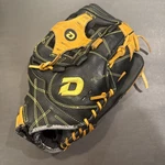 Demarini Diablo Game Ready Softball Glove Right Hand Throw A0725 SA14. Fixed Price $60.00.